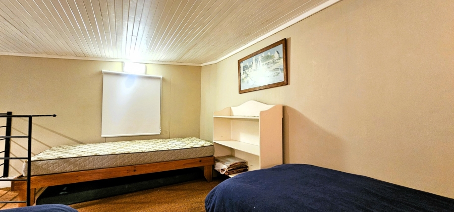 3 Bedroom Property for Sale in Middedorp Western Cape